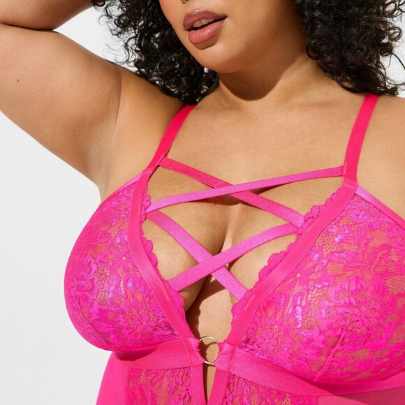 ❤️NWT VINTAGE TORRID LINGERIE HOT PINK BODYSUIT - STRAPPY FLORAL LACE PLUS SIZE - Picture 6 of 10